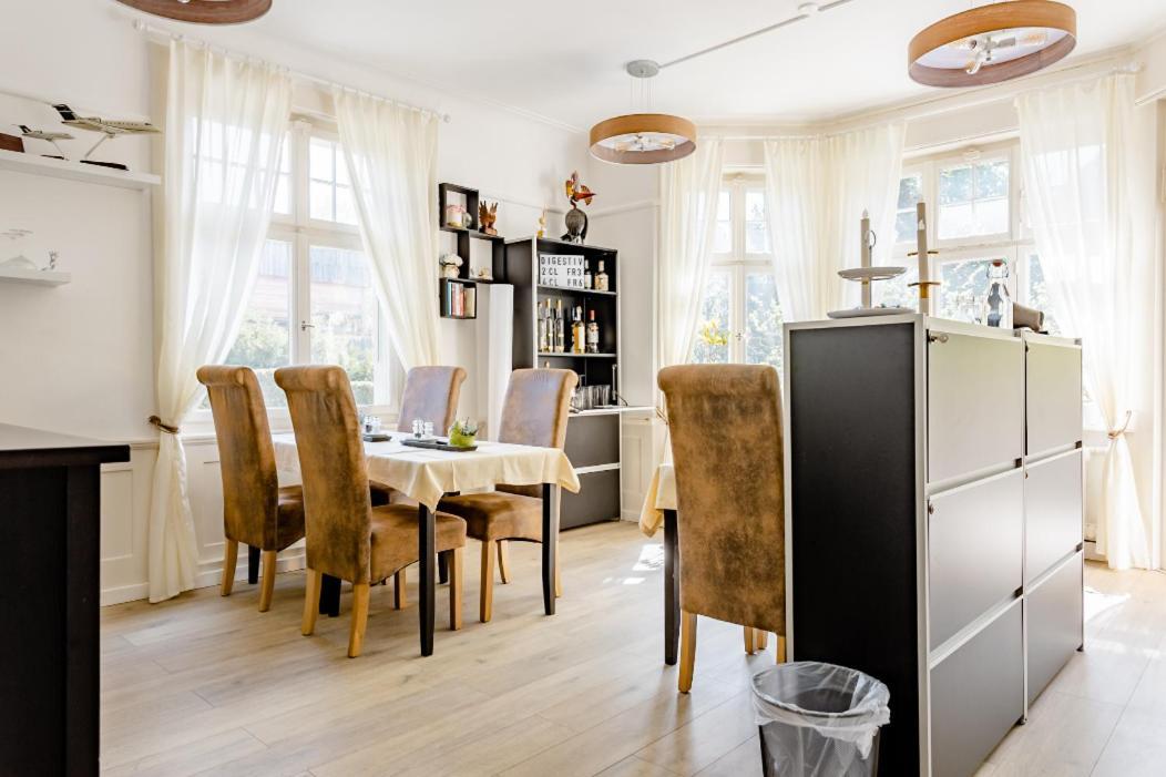 Max Aviation Villa & Apartments Berne Extérieur photo